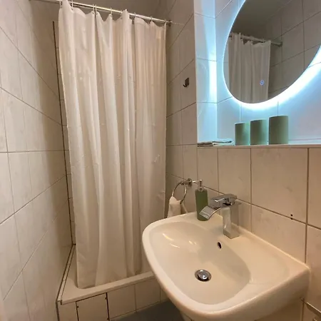 Studio-apartment شقة *